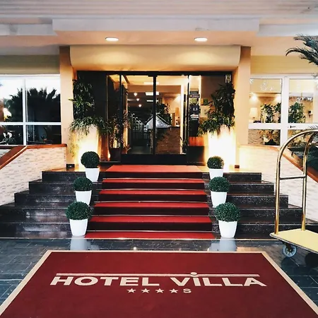 Ξενοδοχείο Hotel Villa 4*