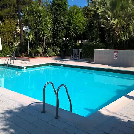 Ξενοδοχείο Hotel Villa Μπισέλιε