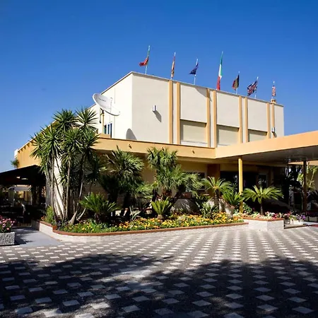 Hotel Villa Ξενοδοχείο 4*