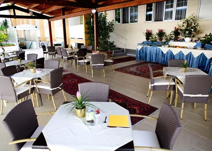 Отель Hotel Villa Бишелье